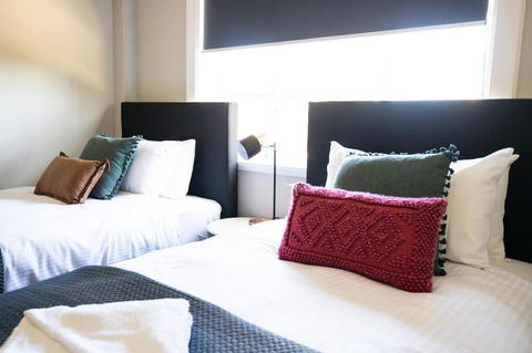 Horse And Jockey Hotel Homebush - ACT Tourism 8