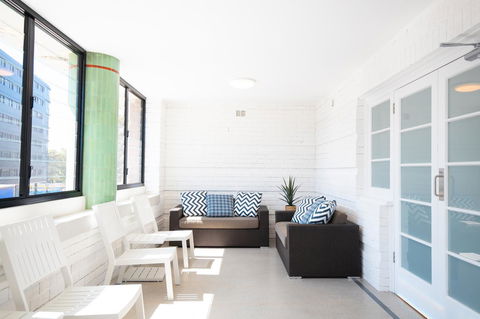 Horse And Jockey Hotel Homebush - ACT Tourism 11