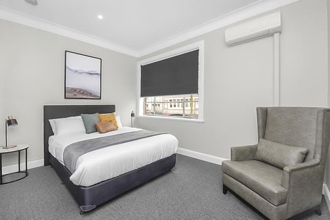 Horse And Jockey Hotel Homebush - ACT Tourism 18