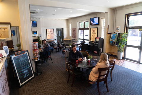 Horse And Jockey Hotel Homebush - ACT Tourism 27