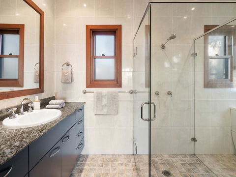 The Beach House Terrigal - ACT Tourism 11