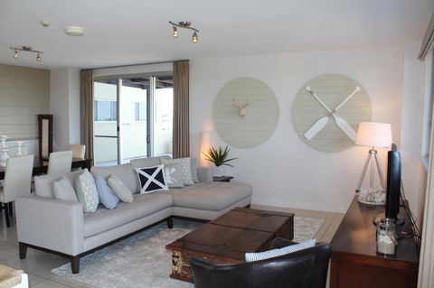Grandview Apartments - ACT Tourism 41