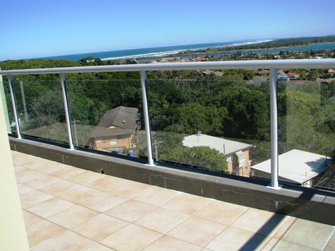 Grandview Apartments - ACT Tourism 11