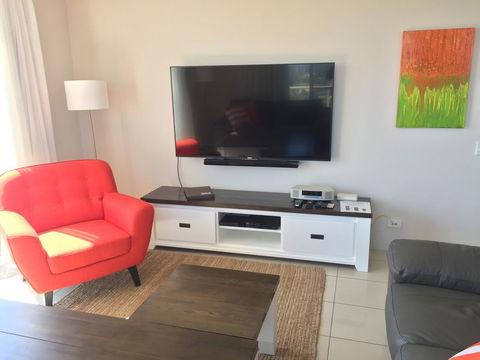 Grandview Apartments - ACT Tourism 6