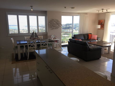 Grandview Apartments - ACT Tourism 15