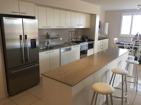 Grandview Apartments - ACT Tourism 2