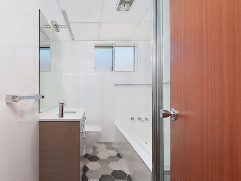 Victoria Parade, Kiah, Unit 10, 53 - ACT Tourism 11