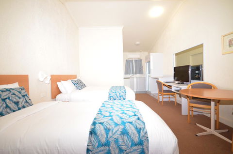 Boulevarde Motor Inn - ACT Tourism 6