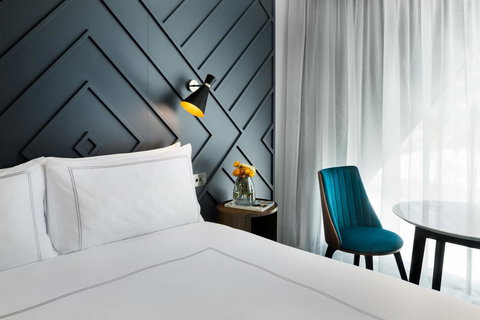West Hotel Sydney, Curio Collection By Hilton - ACT Tourism 5