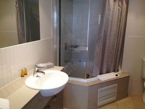 BASE Holidays - Ettalong Beach Premium Apartments - ACT Tourism 39