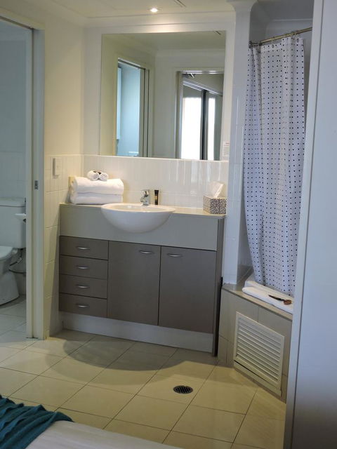 BASE Holidays - Ettalong Beach Premium Apartments - ACT Tourism 8