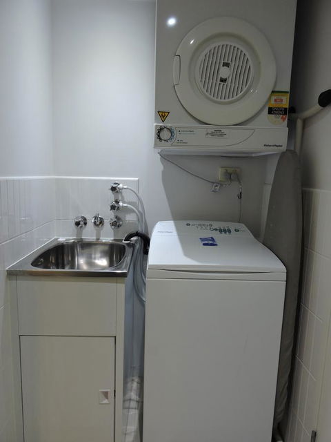 BASE Holidays - Ettalong Beach Premium Apartments - ACT Tourism 3
