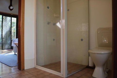 A Beach House At Byron - ACT Tourism 1