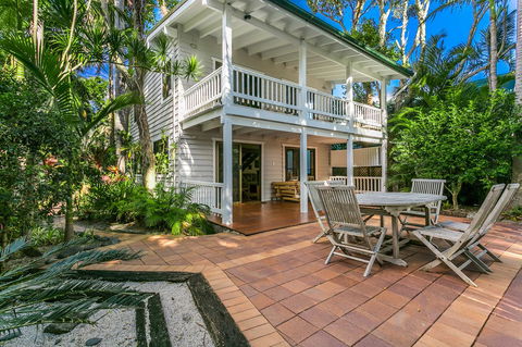 A Beach House At Byron - ACT Tourism 7
