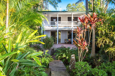 A Beach House At Byron - ACT Tourism 4