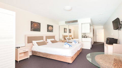 Pacific Blue, Salamander Bay - ACT Tourism 41
