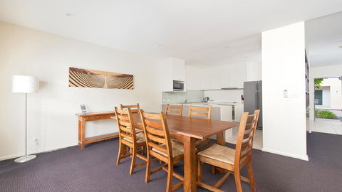 Pacific Blue, Salamander Bay - ACT Tourism 24