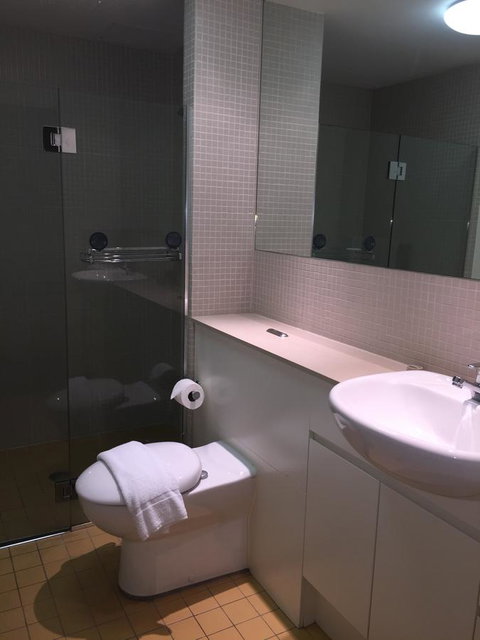 Wyndel Apartments - Apex North Sydney - ACT Tourism 17