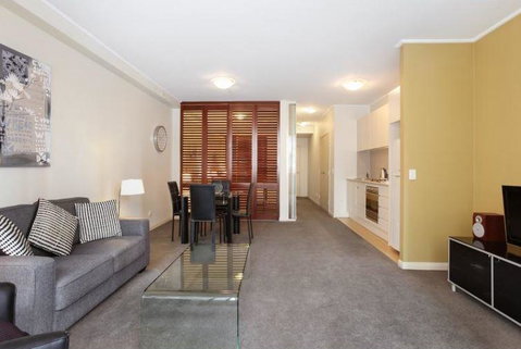 Wyndel Apartments - Apex North Sydney - ACT Tourism 20