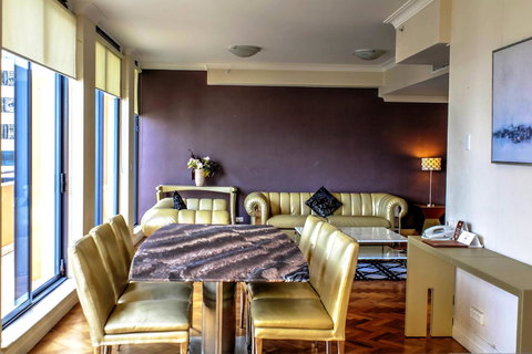Seasons Harbour Plaza - ACT Tourism 34
