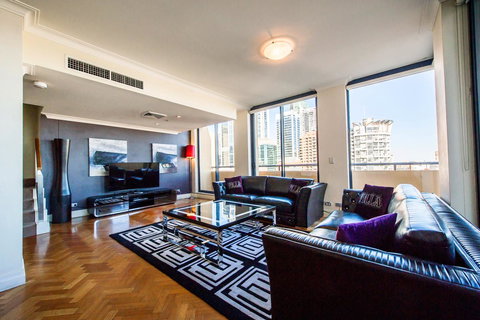 Seasons Harbour Plaza - ACT Tourism 30