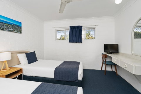 Wollongbar Motel - ACT Tourism 21