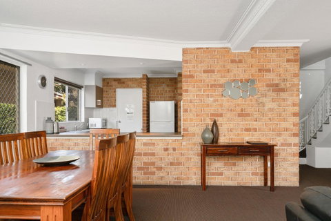 Wollongbar Motel - ACT Tourism 25