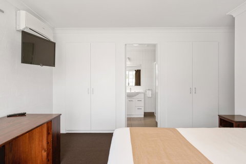Wollongbar Motel - ACT Tourism 30