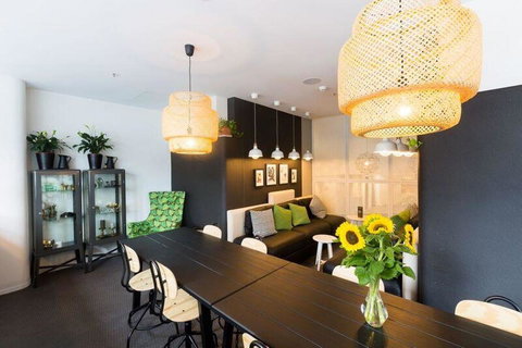 Song Hotel Sydney - ACT Tourism 13