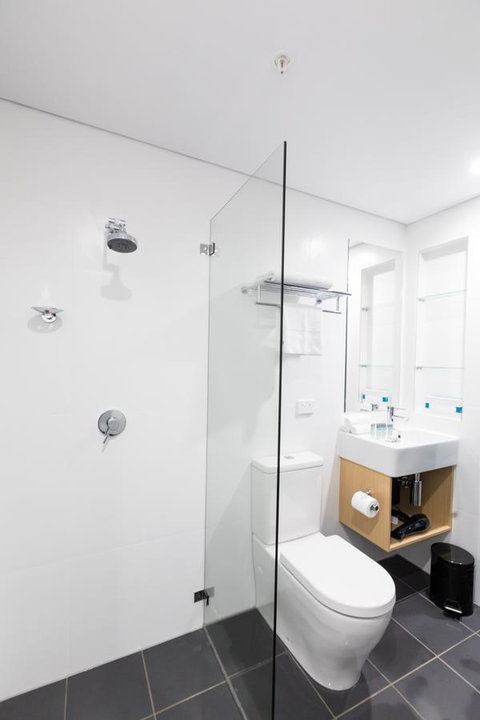 Song Hotel Sydney - ACT Tourism 12