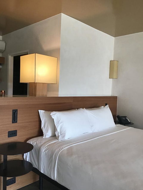 Beach Hotel Resort - ACT Tourism 23