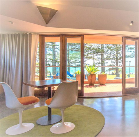Beach Hotel Resort - ACT Tourism 5