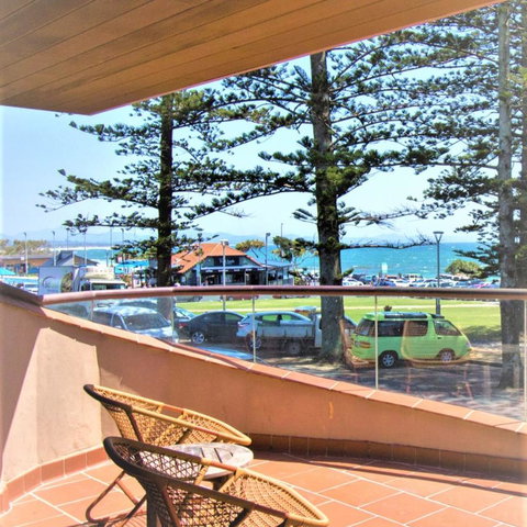 Beach Hotel Resort - ACT Tourism 18