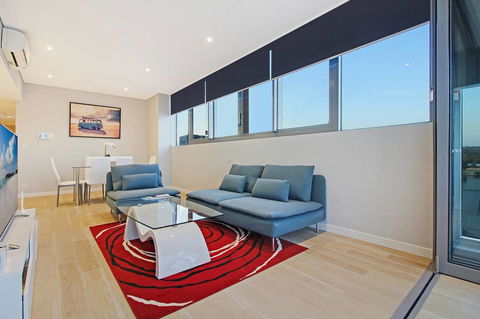 Brand New 3 Bedrooms Apt With Waterfront View - ACT Tourism 13