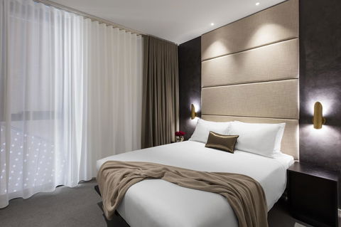 SKYE Suites Sydney - ACT Tourism 23