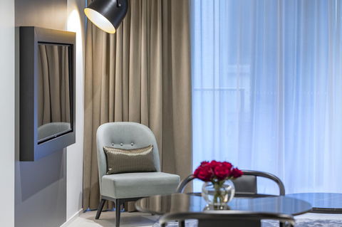 SKYE Suites Sydney - ACT Tourism 11