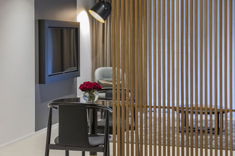 SKYE Suites Sydney - ACT Tourism 28