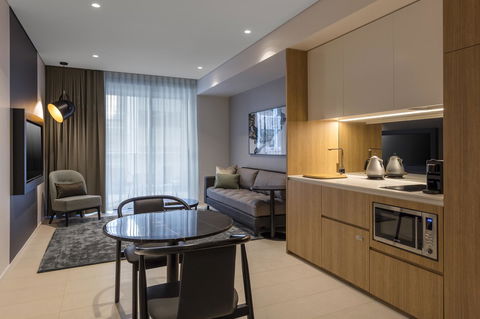 SKYE Suites Sydney - ACT Tourism 25