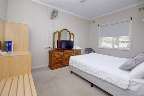 Lakes And Ocean Hotel Forster - ACT Tourism 3