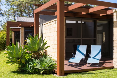 By The Beach B&B Self Contained Apartments - ACT Tourism 7