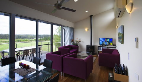 Adina Vineyard - ACT Tourism 16