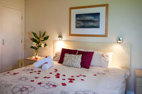 Adina Vineyard - ACT Tourism 1