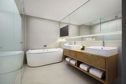 Four Points By Sheraton Sydney, Central Park - ACT Tourism 24