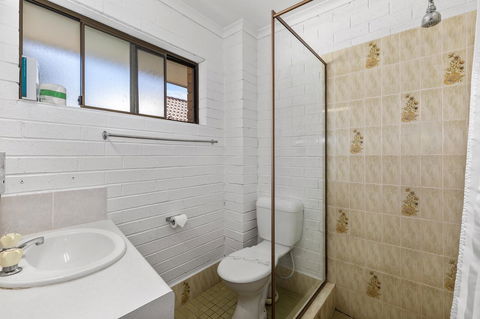 Coastal Bay Motel - ACT Tourism 10