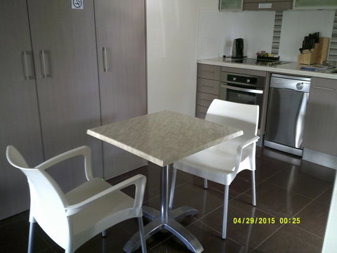 Pelican H2O One & Two Bedroom Apartments - ACT Tourism 34