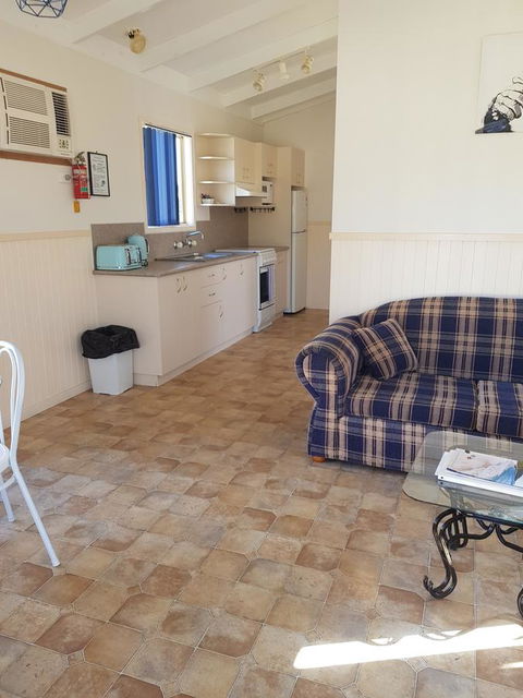 Amaroo Resort - ACT Tourism 4