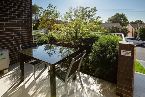 Charlestown Executive Apartments - ACT Tourism 5