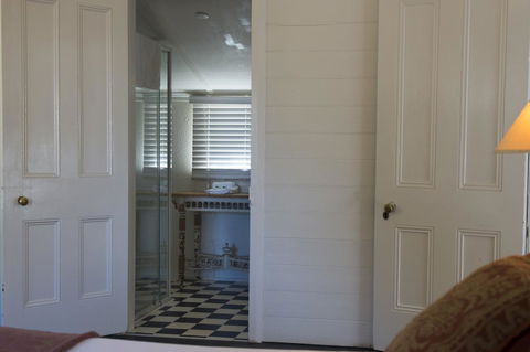 Hillview Heritage Hotel - ACT Tourism 22