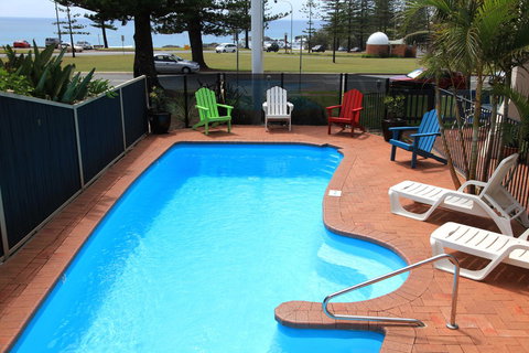 Beach House Holiday Apartments - ACT Tourism 18