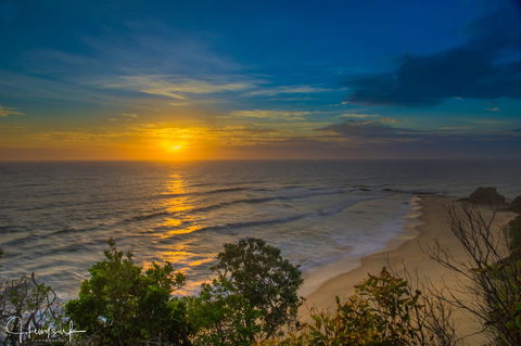 Valla's Beach House - ACT Tourism 5
